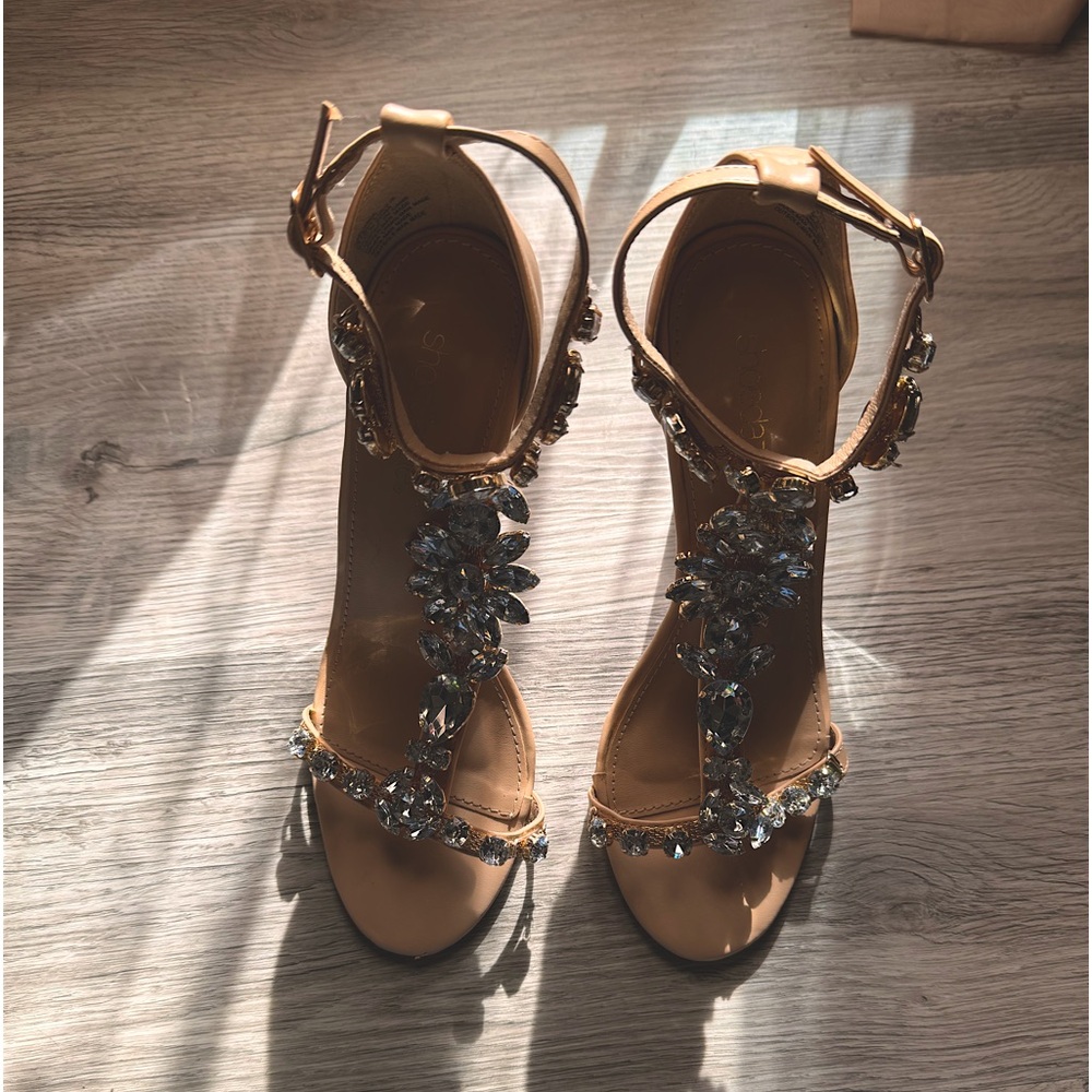 ShoeDazzle Constance Wedge Sandal - Picture 2 of 12
